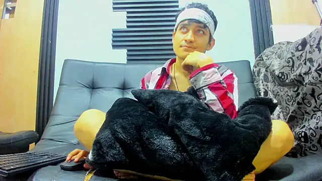 Snapshot of Amun_obsidian chatting on October 27, 2025, 12:28 pm Amun obsidian online show from October 27, 2025, 12:28 pm