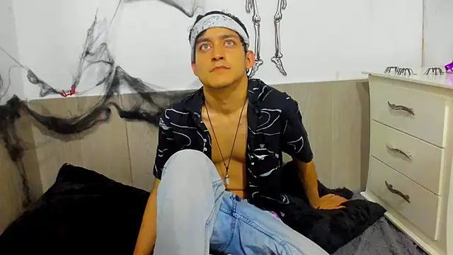 Snapshot of Amun_obsidian chatting on October 24, 2025, 12:15 pm Amun obsidian online show from October 24, 2025, 12:15 pm