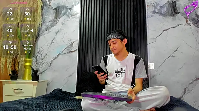 Snapshot of Amun_obsidian chatting on November 20, 2025, 12:39 pm Amun obsidian online show from November 20, 2025, 12:39 pm