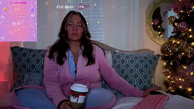 Snapshot of STIFFLERSMOMM chatting on November 15, 2025, 12:20 pm STIFFLERSMOMM online show from November 15, 2025, 12:20 pm