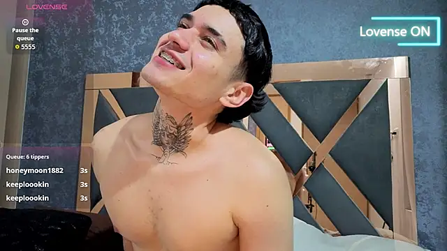 owen desmond online show from October 13, 2025, 2:24 am