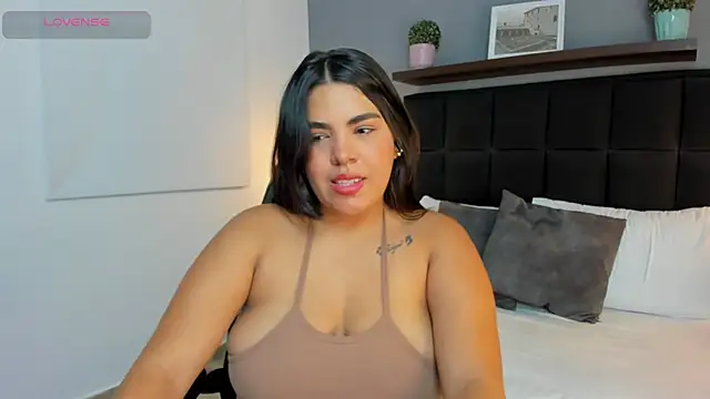 Snapshot of daniela_crozee_ chatting on October 19, 2025, 2:36 am daniela crozee online show from October 19, 2025, 2:36 am