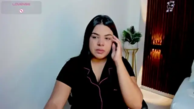 Snapshot of daniela_crozee_ chatting on November 28, 2025, 2:56 am daniela crozee online show from November 28, 2025, 2:56 am