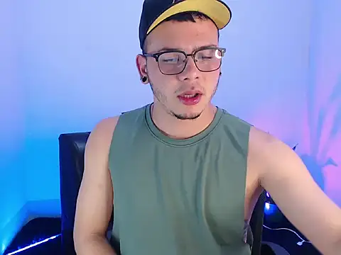 Snapshot of AngelStorm chatting on January 10, 2026, 6:53 am AngelStorm online show from January 10, 2026, 6:53 am