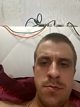 Adidas7217 online show from November 14, 2025, 4:05 am