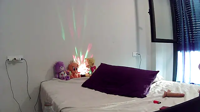 Snapshot of Catylandi1 chatting on October 18, 2025, 4:53 pm Catylandi1 online show from October 18, 2025, 4:53 pm