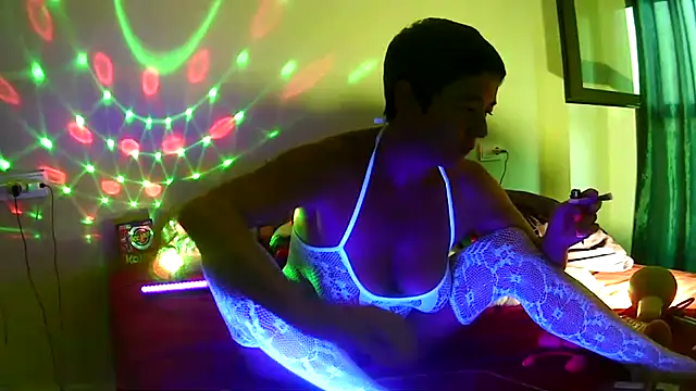 Snapshot of Catylandi1 chatting on October 12, 2025, 6:37 am Catylandi1 online show from October 12, 2025, 6:37 am