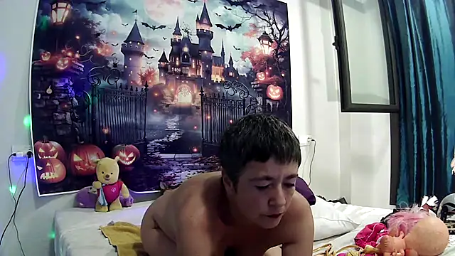 Snapshot of Catylandi1 chatting on October 19, 2025, 4:59 am Catylandi1 online show from October 19, 2025, 4:59 am