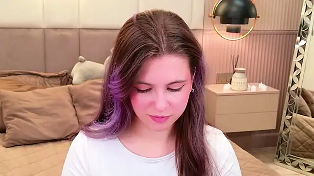 Snapshot of Akira_Halls chatting on November 13, 2025, 8:46 pm Akira Halls online show from November 13, 2025, 8:46 pm