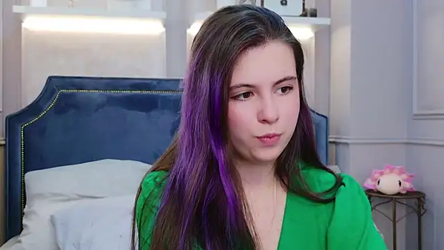 Snapshot of Akira_Halls chatting on November 7, 2025, 8:57 pm Akira Halls online show from November 7, 2025, 8:57 pm