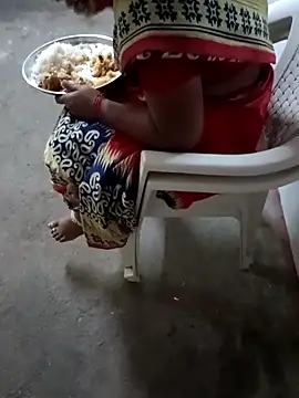 Snapshot of TeluguCuplehyd chatting on March 31, 2026, 7:10 am TeluguCuplehyd online show from March 31, 2026, 7:10 am