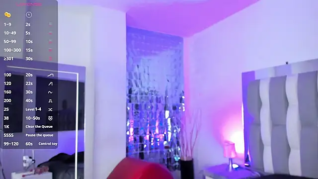 Snapshot of IsaDiiaz chatting on October 8, 2025, 5:20 am IsaDiiaz online show from October 8, 2025, 5:20 am