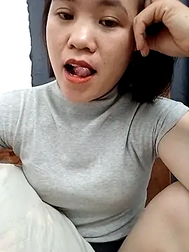 Snapshot of Norah-h chatting on November 12, 2025, 2:54 pm Norah-h online show from November 12, 2025, 2:54 pm