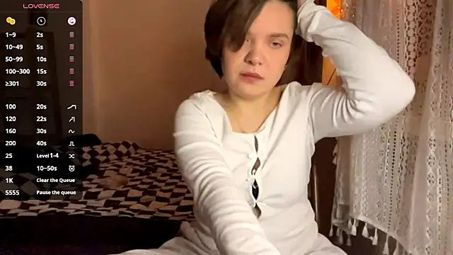 Snapshot of SabrinaFolts chatting on October 24, 2025, 5:34 pm SabrinaFolts online show from October 24, 2025, 5:34 pm