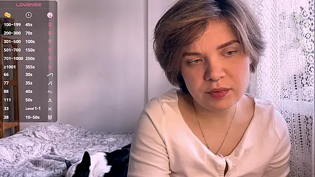 Snapshot of SabrinaFolts chatting on October 11, 2025, 9:10 am SabrinaFolts online show from October 11, 2025, 9:10 am