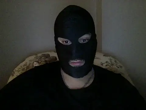 izlebeni  online show from November 20, 2025, 1:39 am