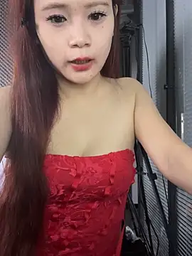 Snapshot of YY-27 chatting on November 28, 2025, 3:12 pm YY-27 online show from November 28, 2025, 3:12 pm