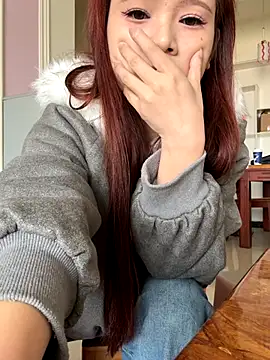 Snapshot of YY-27 chatting on December 1, 2025, 4:46 am YY-27 online show from December 1, 2025, 4:46 am