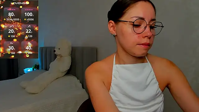 Snapshot of fun_nd_bun chatting on July 18, 2026, 2:31 am fun nd bun online show from July 18, 2026, 2:31 am