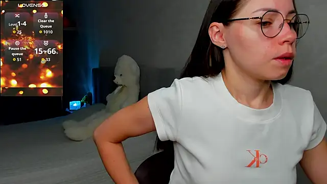 Snapshot of fun_nd_bun chatting on July 9, 2026, 2:12 am fun nd bun online show from July 9, 2026, 2:12 am