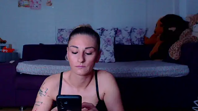 Snapshot of CassieSpell chatting on May 16, 2026, 8:41 pm CassieSpell online show from May 16, 2026, 8:41 pm