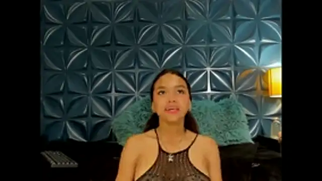 Snapshot of SofiiGarcia chatting on November 12, 2025, 11:03 am SofiiGarcia online show from November 12, 2025, 11:03 am