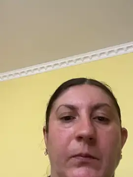 oksana1990 online show from September 23, 2025, 7:04 am