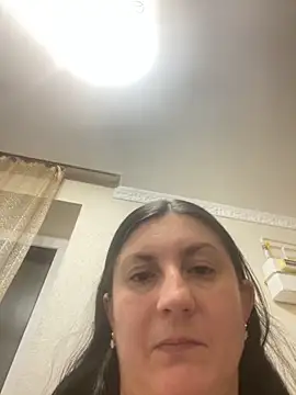 oksana1990 online show from September 23, 2025, 7:43 pm