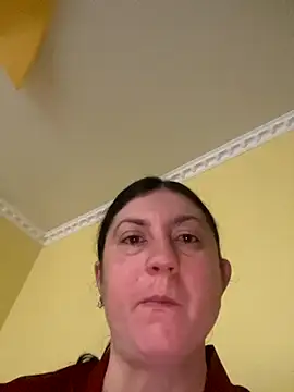 oksana1990 online show from November 12, 2025, 7:12 am