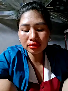 Snapshot of diamond-- chatting on July 18, 2026, 1:30 pm diamond-- online show from July 18, 2026, 1:30 pm
