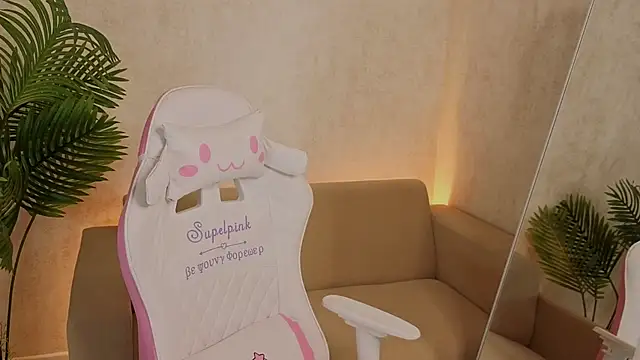 Snapshot of kianawhite chatting on October 17, 2025, 4:38 am kianawhite online show from October 17, 2025, 4:38 am