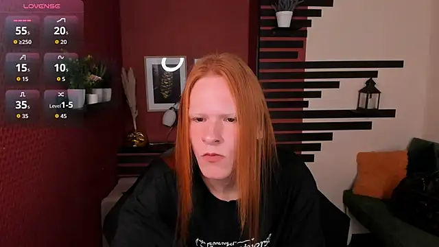 ChloeValentinee online show from October 17, 2025, 11:56 am