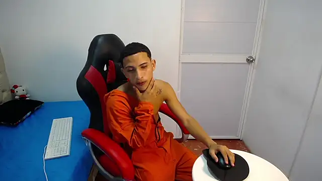 DEIV2  online show from November 1, 2025, 4:19 am