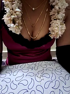 Snapshot of jasminetaml chatting on October 14, 2025, 5:46 pm jasminetaml online show from October 14, 2025, 5:46 pm