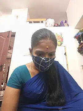 Snapshot of Tamil_Yalini12 chatting on June 18, 2026, 6:12 am Tamil Yalini12 online show from June 18, 2026, 6:12 am