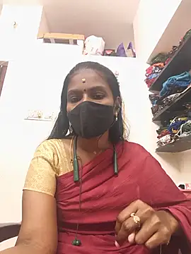 Snapshot of Tamil_Yalini12 chatting on May 17, 2026, 4:23 am Tamil Yalini12 online show from May 17, 2026, 4:23 am
