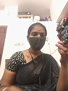 Snapshot of Tamil_Yalini12 chatting on July 29, 2026, 4:28 pm Tamil Yalini12 online show from July 29, 2026, 4:28 pm