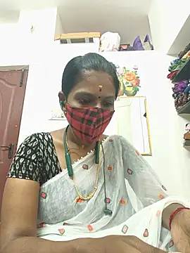 Snapshot of Tamil_Yalini12 chatting on June 30, 2026, 4:01 am Tamil Yalini12 online show from June 30, 2026, 4:01 am