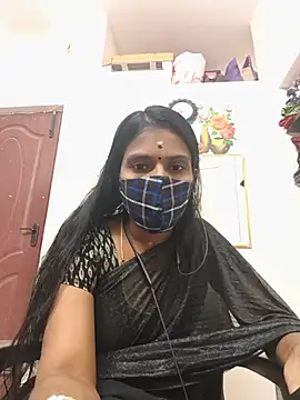 Snapshot of Tamil_Yalini12 chatting on July 12, 2026, 1:23 pm Tamil Yalini12 online show from July 12, 2026, 1:23 pm