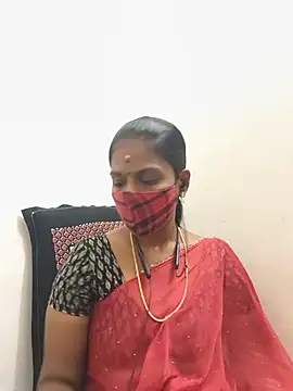 Snapshot of Tamil_Yalini12 chatting on August 9, 2026, 5:19 pm Tamil Yalini12 online show from August 9, 2026, 5:19 pm