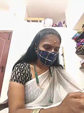 Snapshot of Tamil_Yalini12 chatting on June 20, 2026, 10:42 am Tamil Yalini12 online show from June 20, 2026, 10:42 am