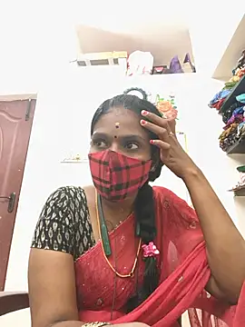 Snapshot of Tamil_Yalini12 chatting on June 17, 2026, 5:01 pm Tamil Yalini12 online show from June 17, 2026, 5:01 pm