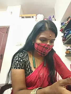 Snapshot of Tamil_Yalini12 chatting on June 28, 2026, 2:29 am Tamil Yalini12 online show from June 28, 2026, 2:29 am