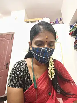 Snapshot of Tamil_Yalini12 chatting on June 26, 2026, 7:25 am Tamil Yalini12 online show from June 26, 2026, 7:25 am