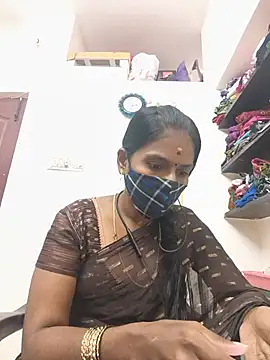 Snapshot of Tamil_Yalini12 chatting on July 9, 2026, 1:43 pm Tamil Yalini12 online show from July 9, 2026, 1:43 pm