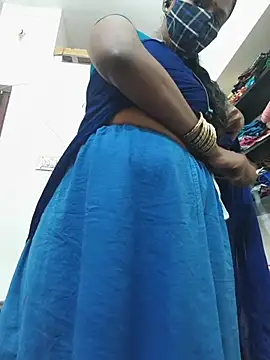Snapshot of Tamil_Yalini12 chatting on June 18, 2026, 10:20 am Tamil Yalini12 online show from June 18, 2026, 10:20 am