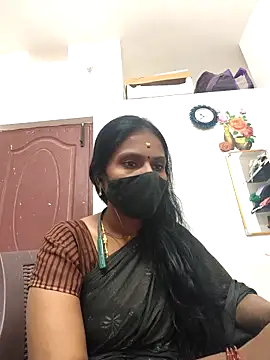 Snapshot of Tamil_Yalini12 chatting on May 10, 2026, 5:11 am Tamil Yalini12 online show from May 10, 2026, 5:11 am