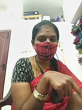 Snapshot of Tamil_Yalini12 chatting on July 24, 2026, 7:15 am Tamil Yalini12 online show from July 24, 2026, 7:15 am