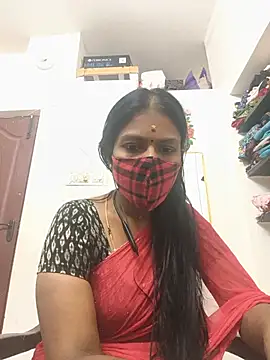 Snapshot of Tamil_Yalini12 chatting on August 9, 2026, 2:41 am Tamil Yalini12 online show from August 9, 2026, 2:41 am