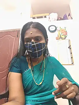 Snapshot of Tamil_Yalini12 chatting on July 7, 2026, 4:48 am Tamil Yalini12 online show from July 7, 2026, 4:48 am